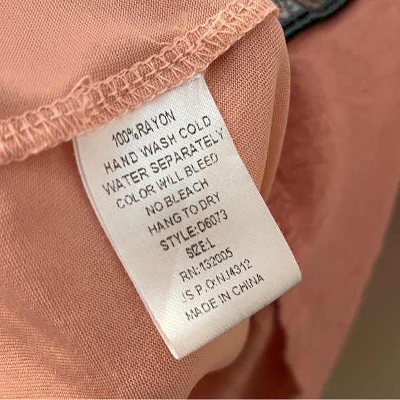 Entro Embroidered Bell Sleeve Mini Dress Ribbon‎ Detail Boho Size Large - Picture 7 of 7